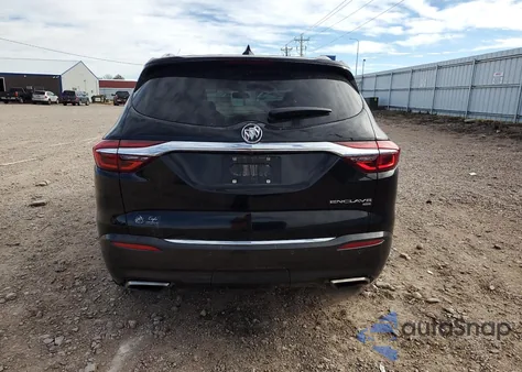 2019 Buick Enclave Essence z USA, uszkodzony, nr VIN 5GAEVAKW0KJ275722